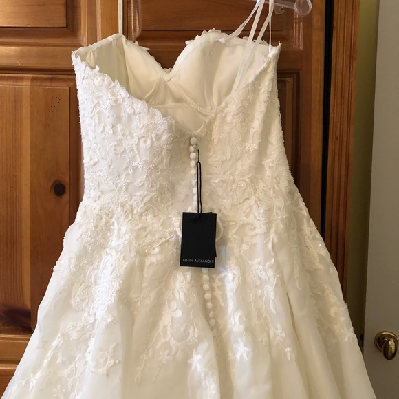 NWT Justin Alexander Wedding Dress with pockets! - Picture 2 of 6